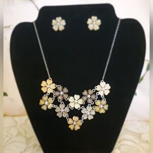 Floral Multi-Color Necklace